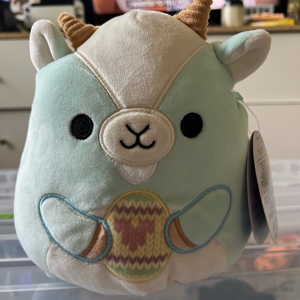 Domingo the Goat easter edition 8in